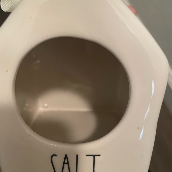 Rae Dunn Salt Pig Farmhouse Style Birdhouse Salt Container‎ - Picture 7 of 7